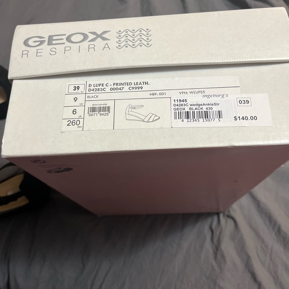 Geox Women's Elegant Black Wedge Sandals - Picture 6 of 6